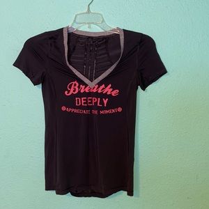 Lululemon women’s t shirt